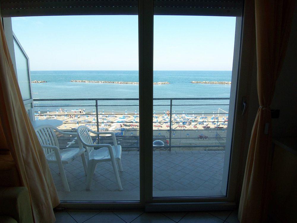 Residence Moderno Lido Di Savio Dış mekan fotoğraf